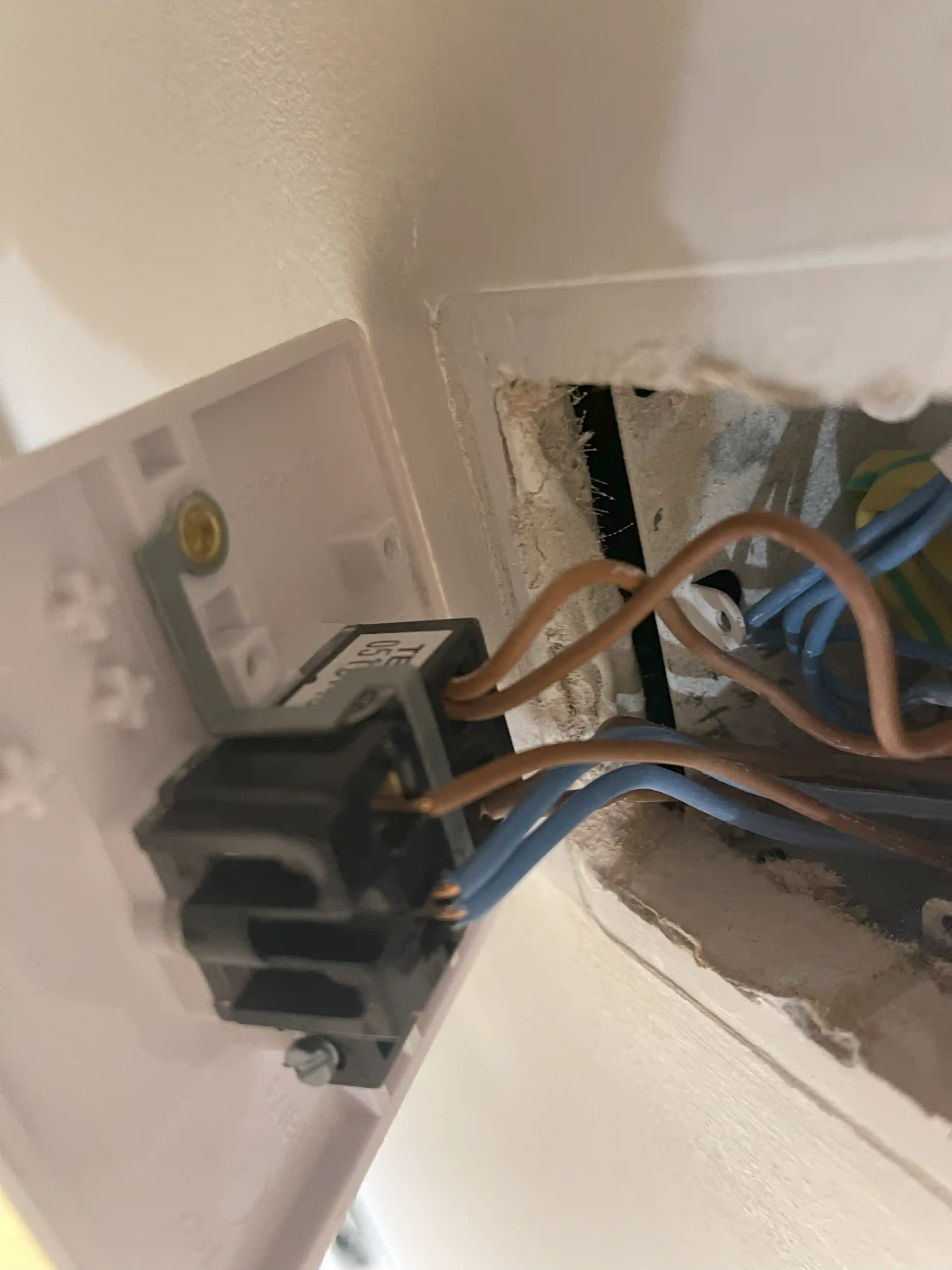 Emergency Electrician 24 hour Southwark